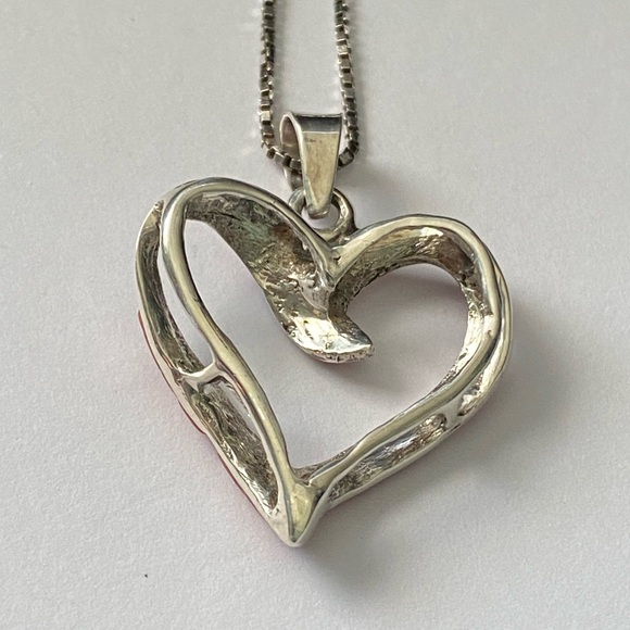 Vintage Sterling Silver Coral Inlay Heart Pendant Necklace - Picture 7 of 10